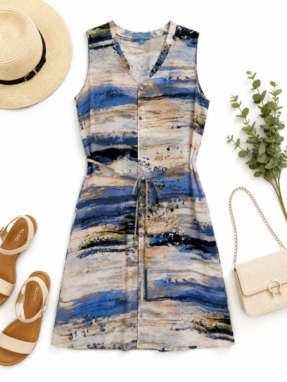 Simply Vera Vera Wang Size Medium Blue Abstract Print Belted Dress